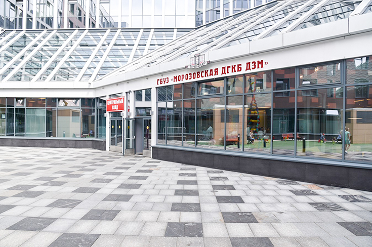 Московские пожарные и спасатели поздравят детей в Морозовской больнице