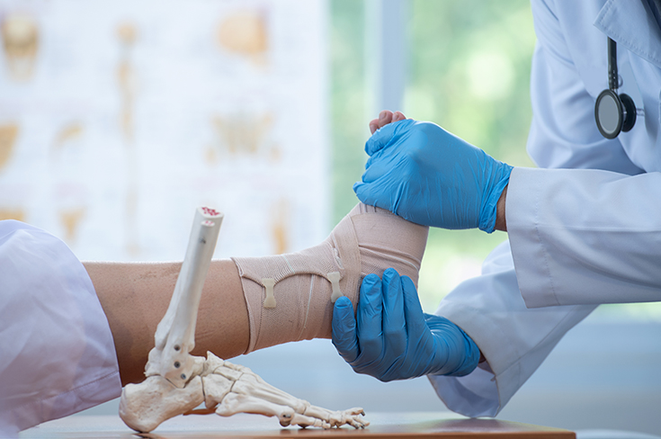 Столичные врачи сохранили ноги женщине, которую сбил автомобиль